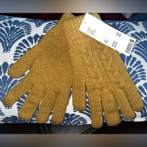 Urban Outfitters Adult Cozy Mustard Knit Gloves NEW NWT